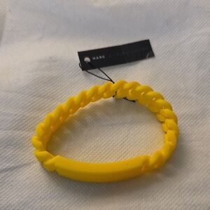 MARC JACOBS YELLOW TWISTED BRACELET